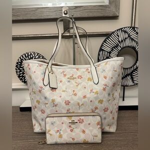 Coach White Floral Tote Bag and Wallet set